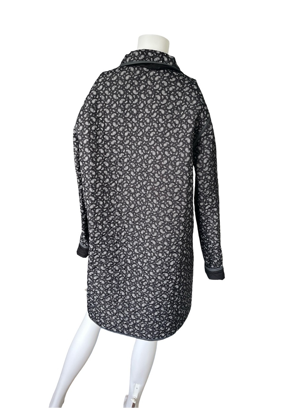 Lands End Reversible Quilted Barn Jacket Black Gray Paisley Womens Size XLT - Picture 9 of 12